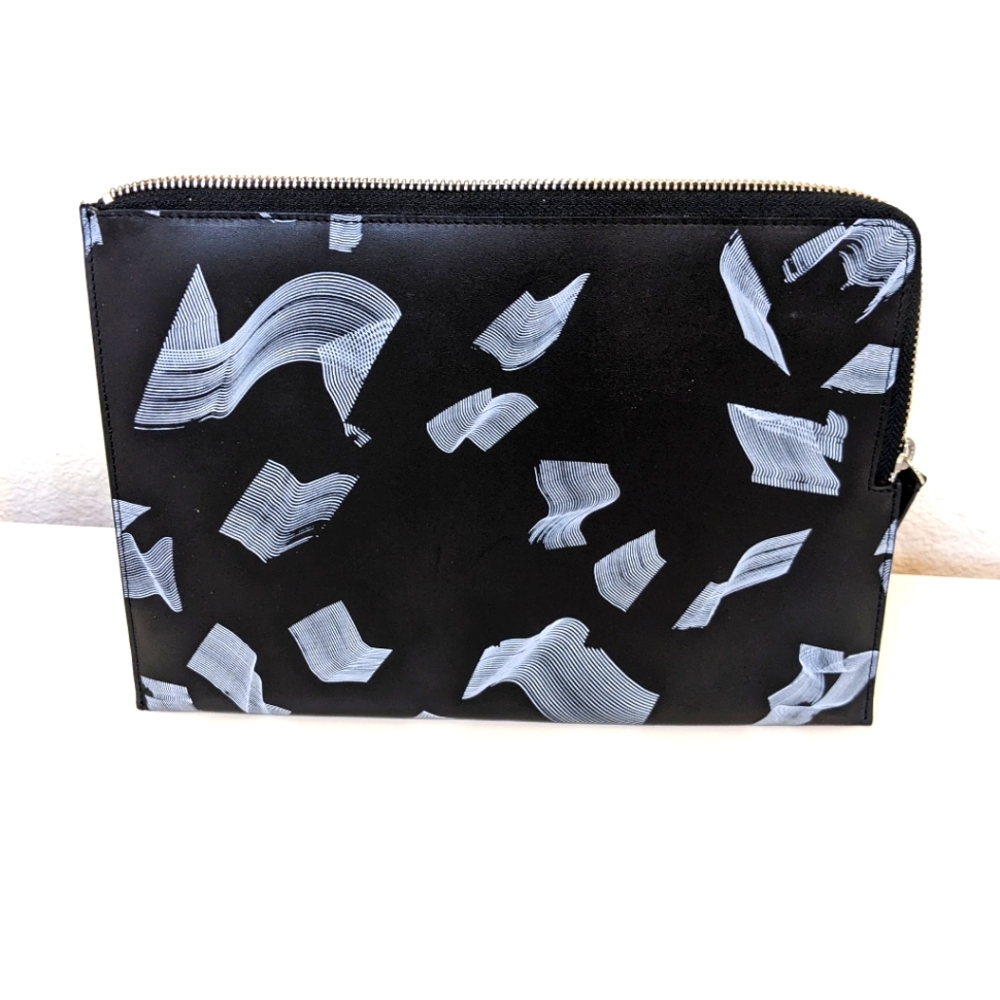 EVERLANE leather made in Spain tablet iPad carrying case